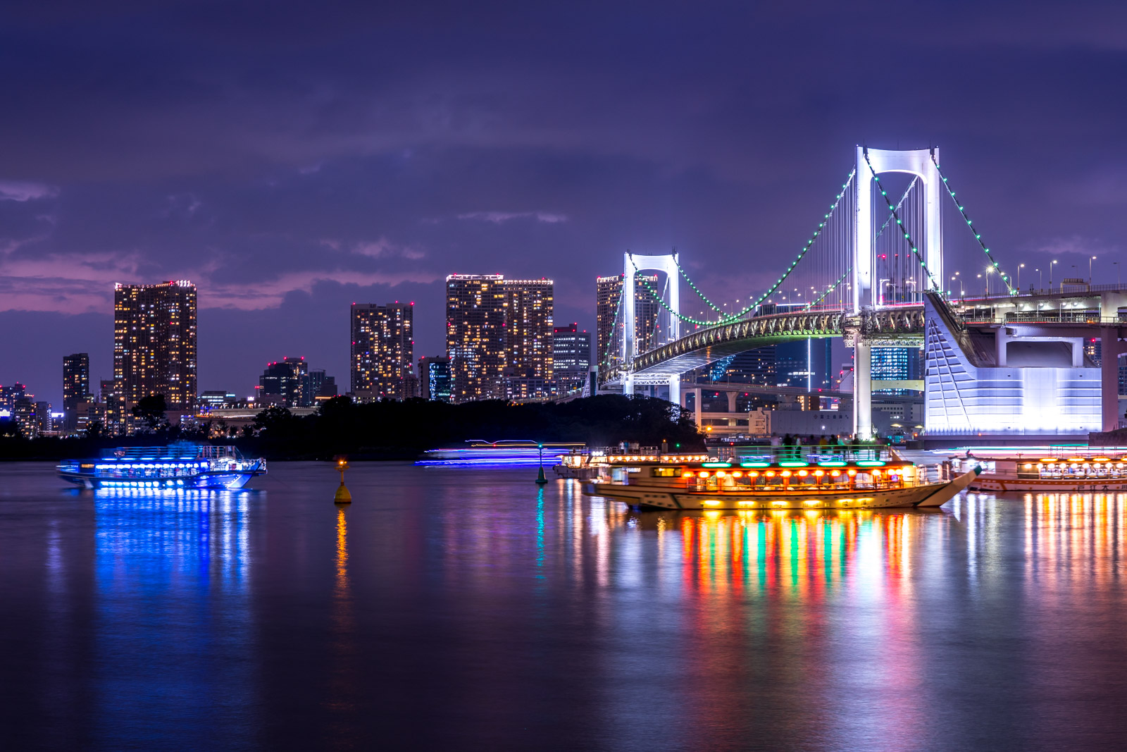  Rainbow Bridge Tokyo 